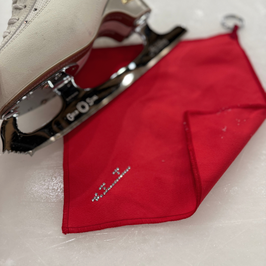 blade wiper with crystals
