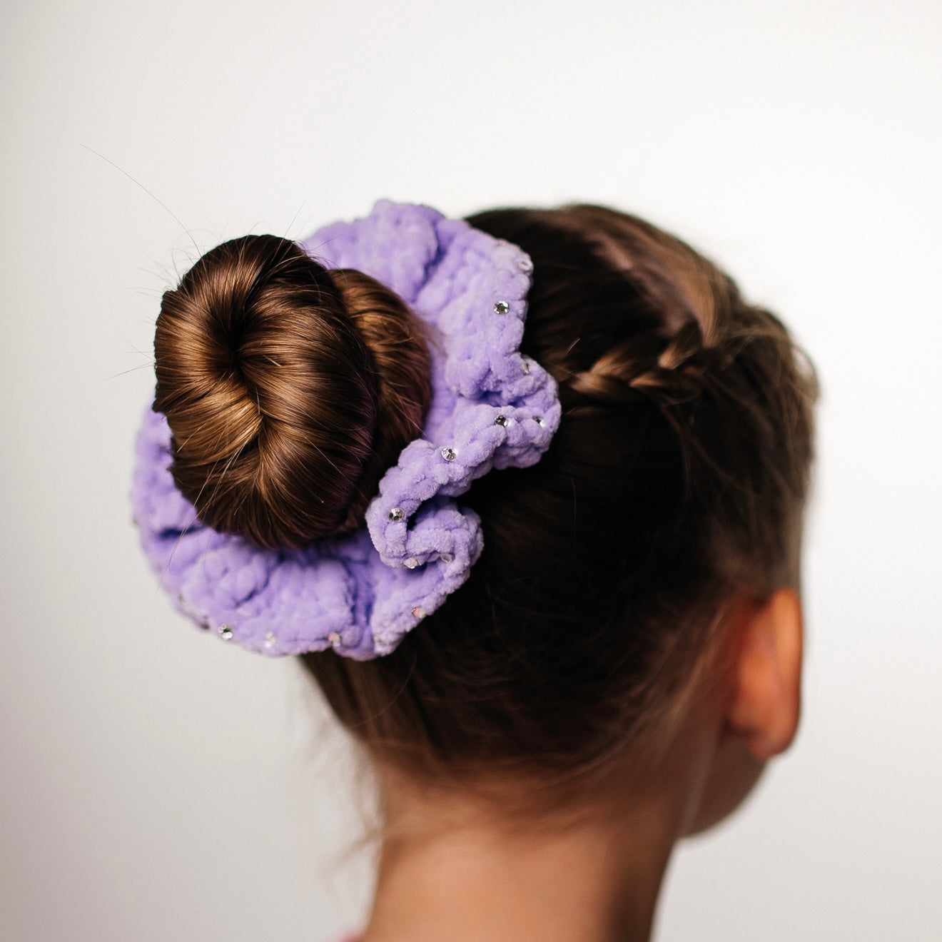 crochet scrunchie with crystals