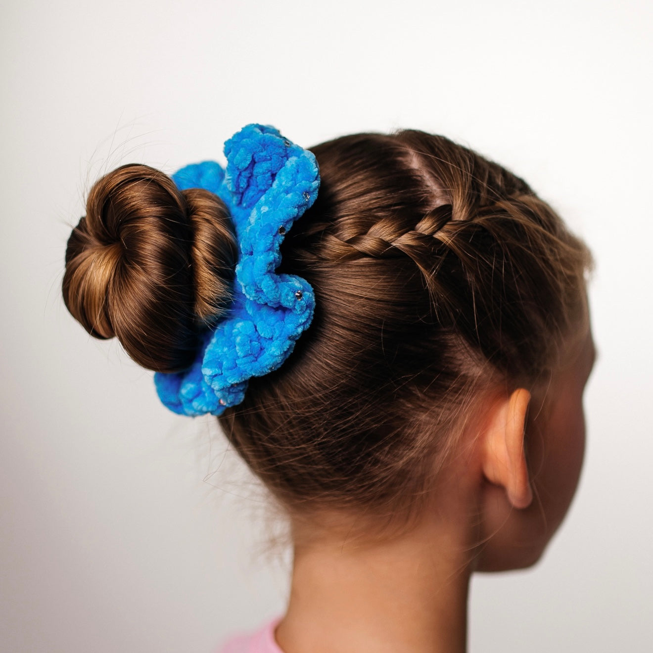 crochet scrunchie with crystals