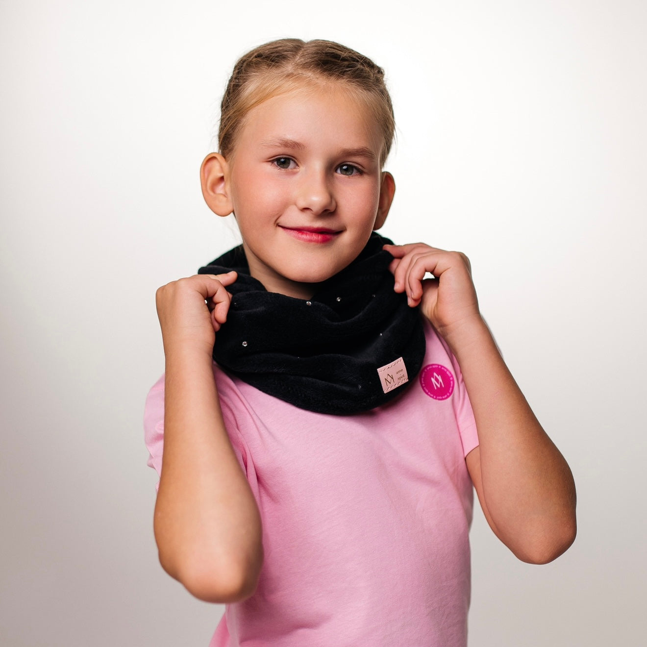 I 💗 skating neck warmer with crystals