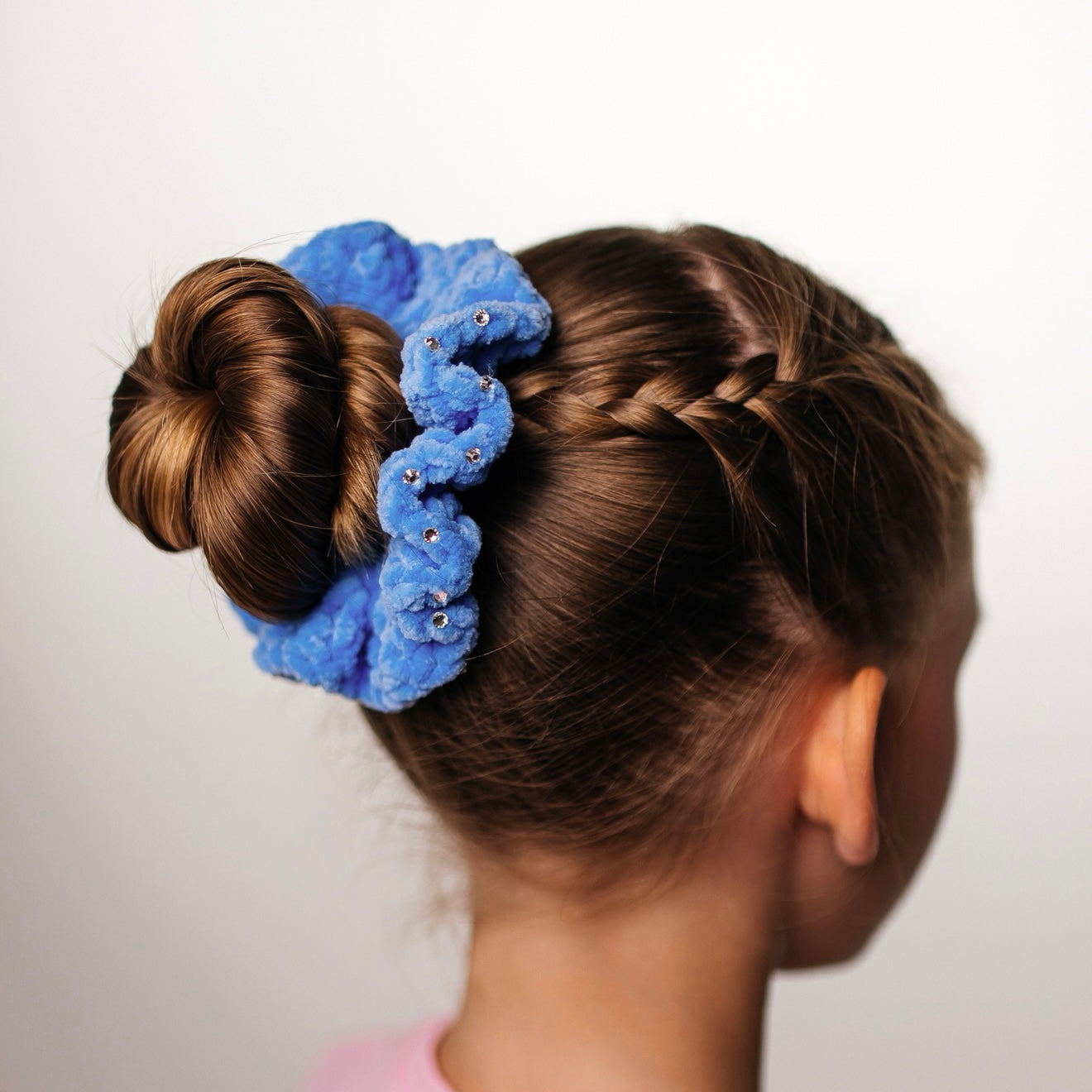 crochet scrunchie with crystals