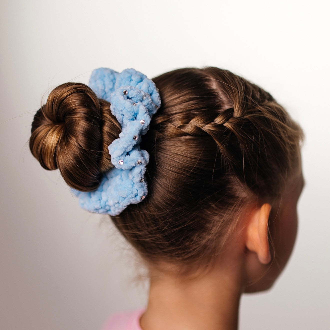 crochet scrunchie with crystals
