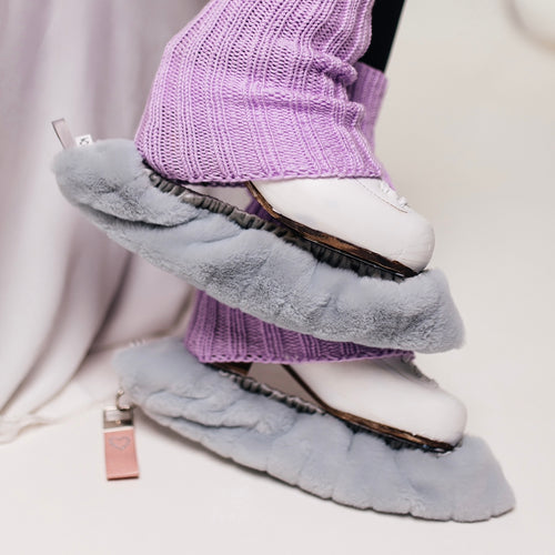 I 💗 skating light gray blade soakers