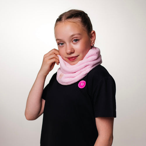 I 💗 skating neck warmer with crystals