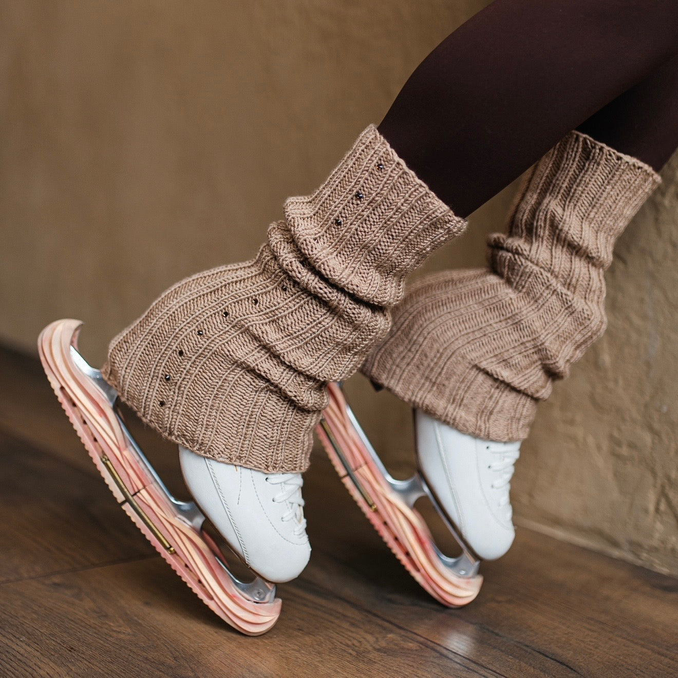 PRE-ORDER ame x NP leg warmers