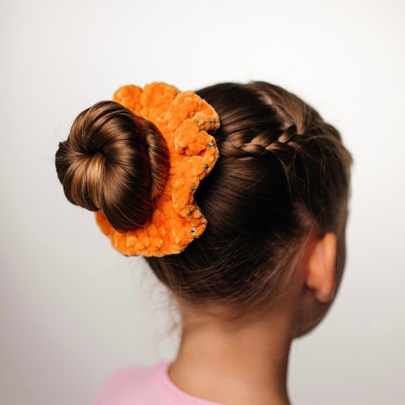 crochet scrunchie with crystals